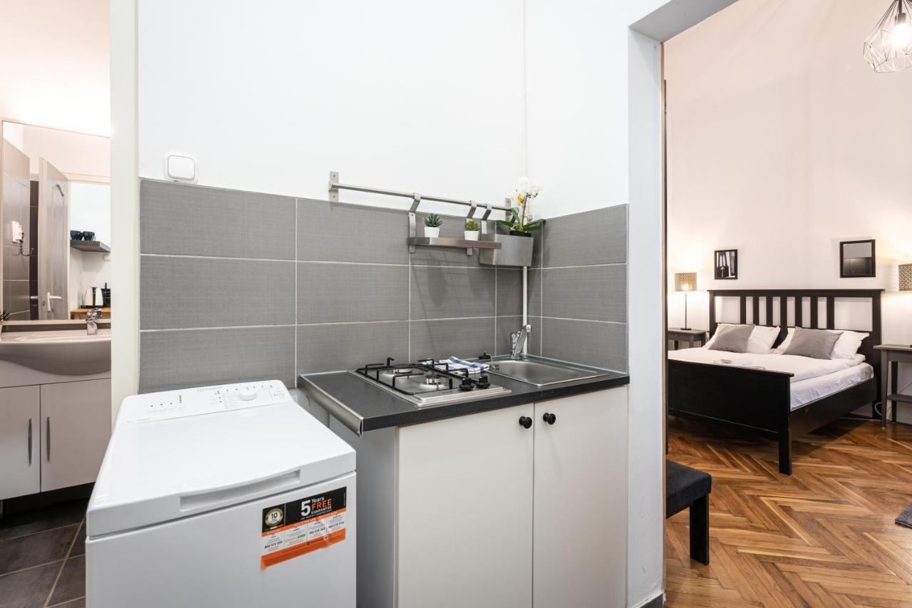 B8 - Grand Boulevard Cozy Apartment - Best Location By Bqa Βουδαπέστη Εξωτερικό φωτογραφία